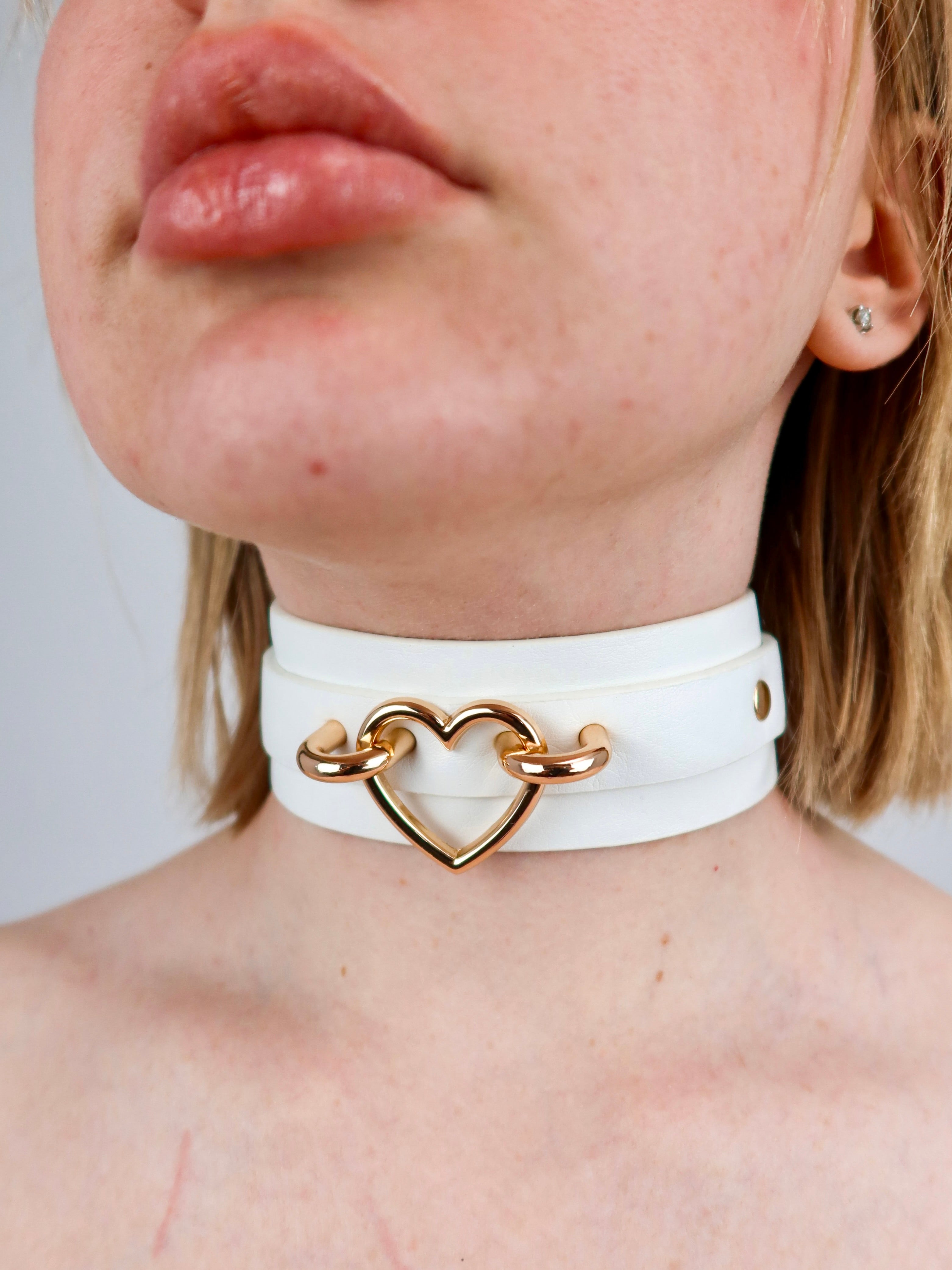 SIMONE HEART CHOKER