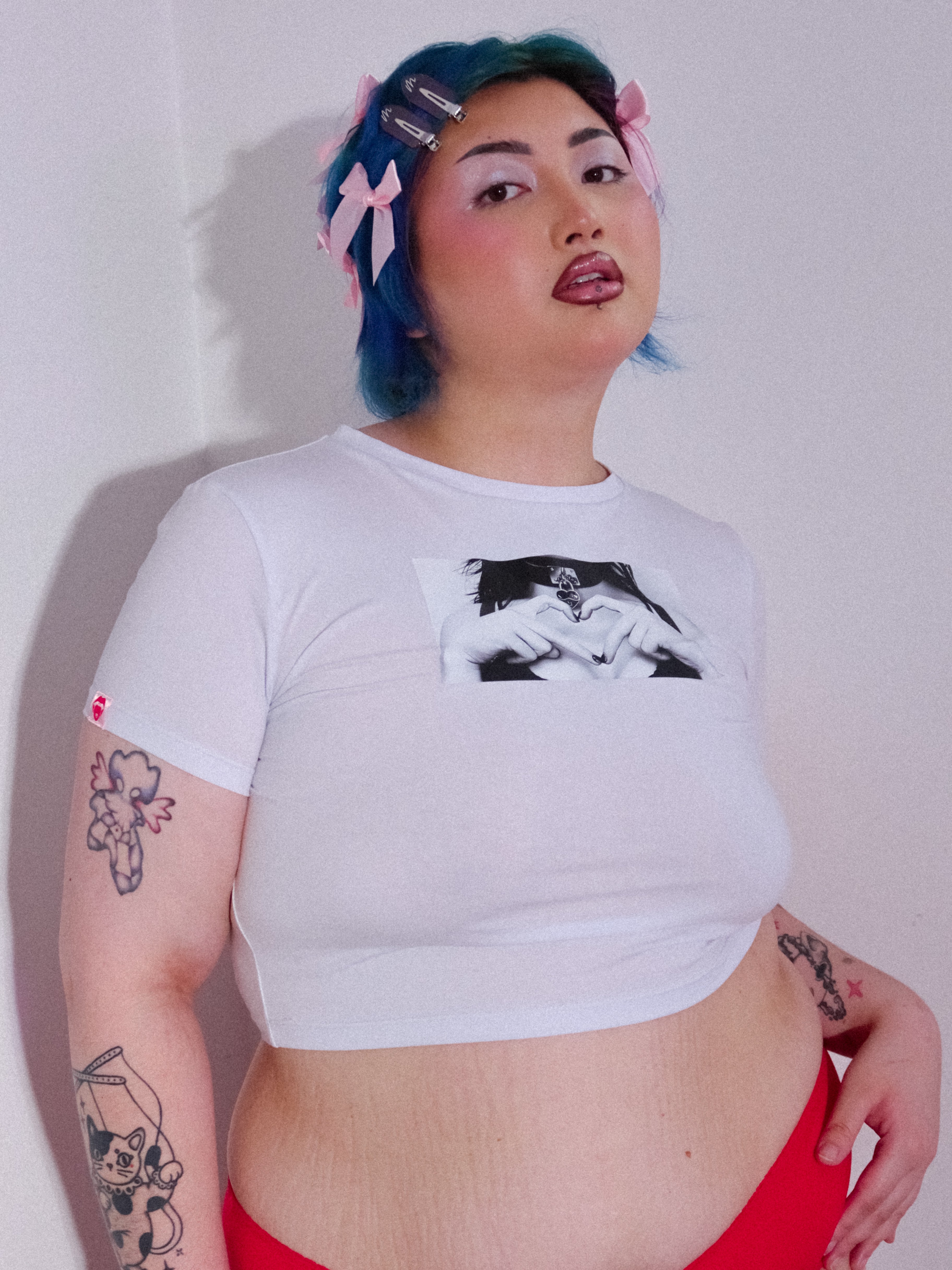 CORY CROP TEE - Lolli Wraps x
